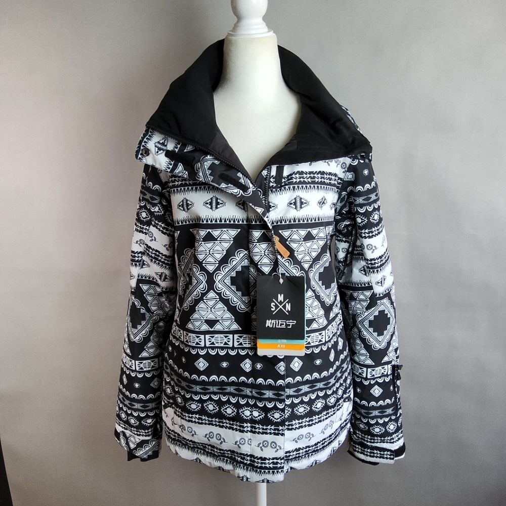 SMN Wmns M Black & White Snowboard Ski Jacket Removable Hood Waterproof TechCore